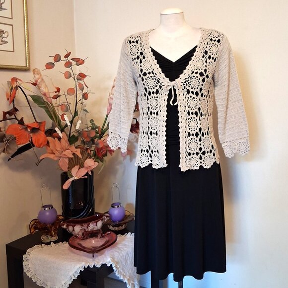 NWOT Jensen Women’s Shrugs Beautiful Beige Floral Crochet Knitwear Sweater M 8 6 - Picture 4 of 9